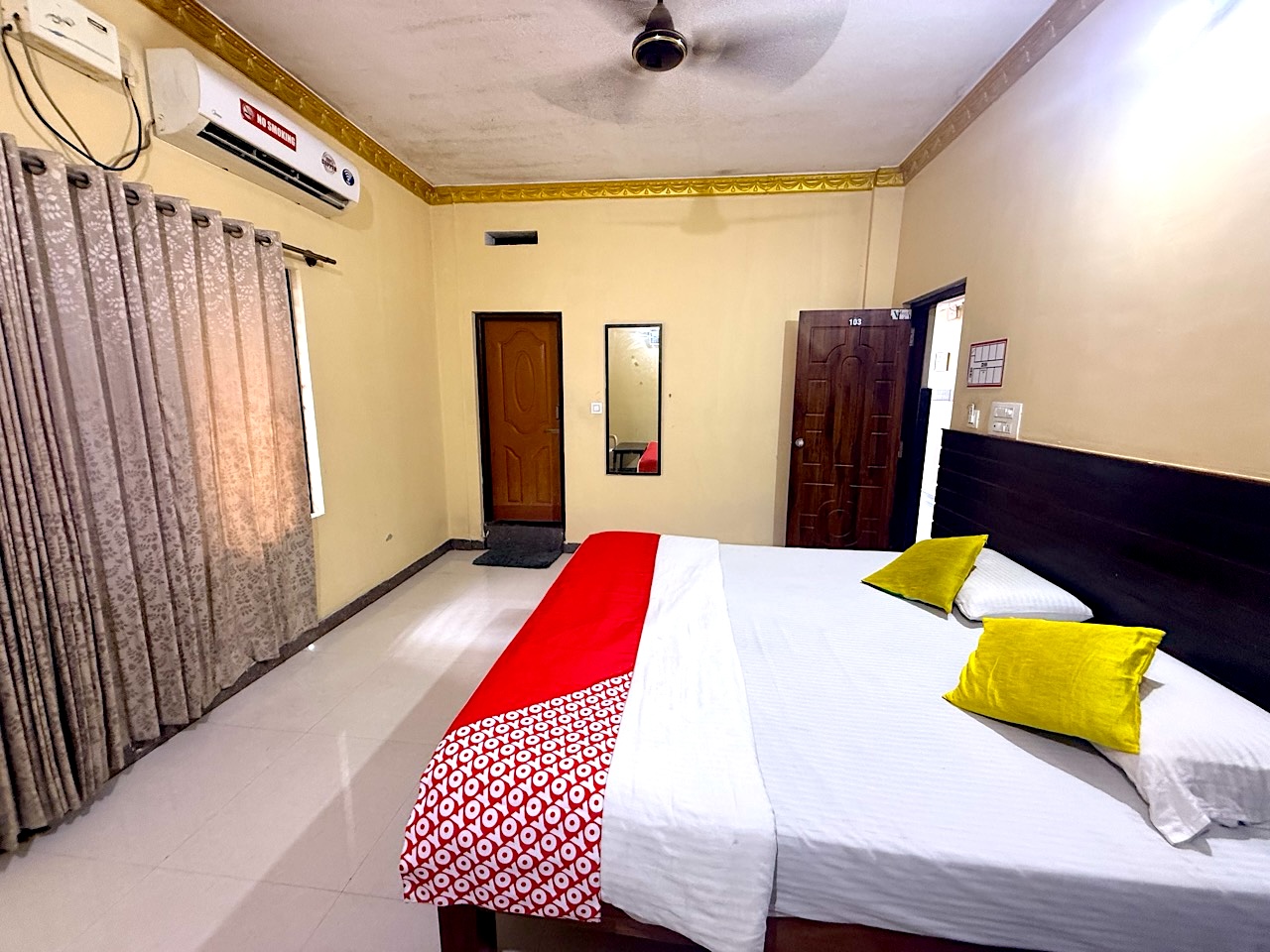 Lee Comfort Kushalnagar gallery photo 4