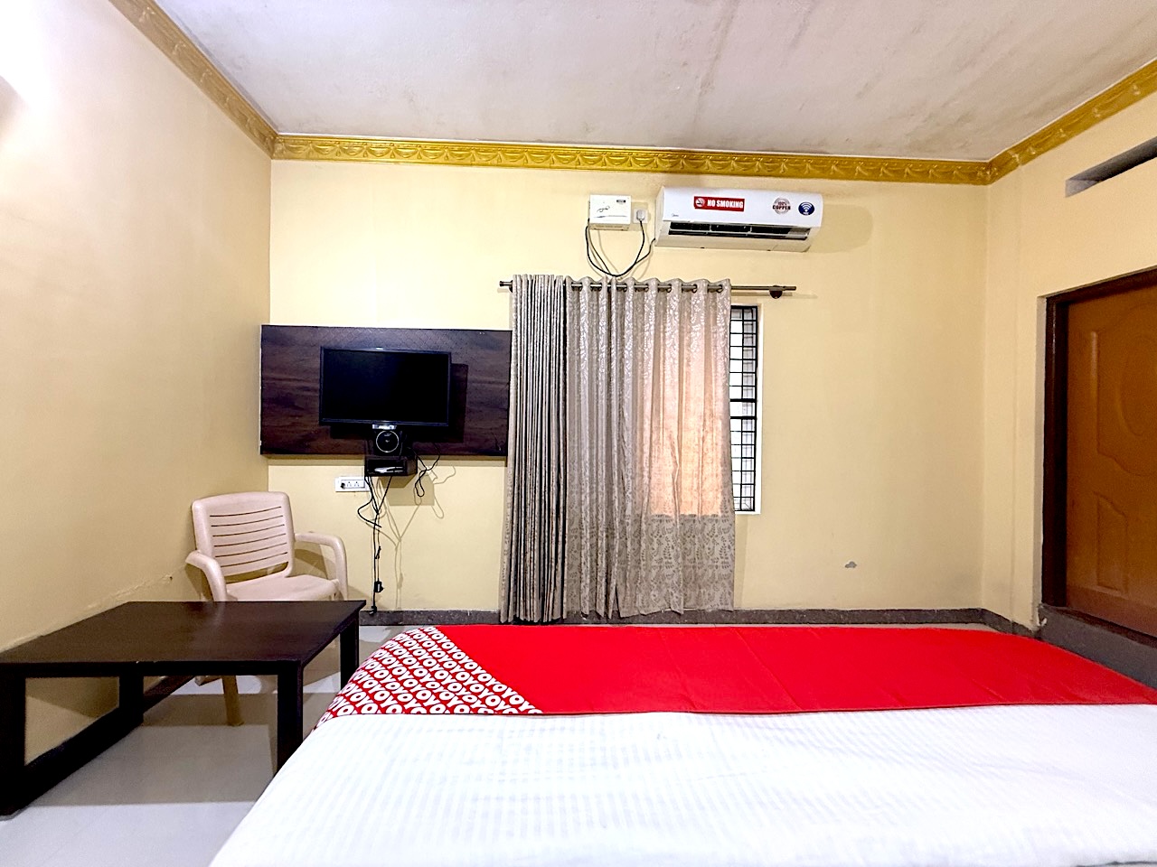 Lee Comfort Kushalnagar gallery photo 5